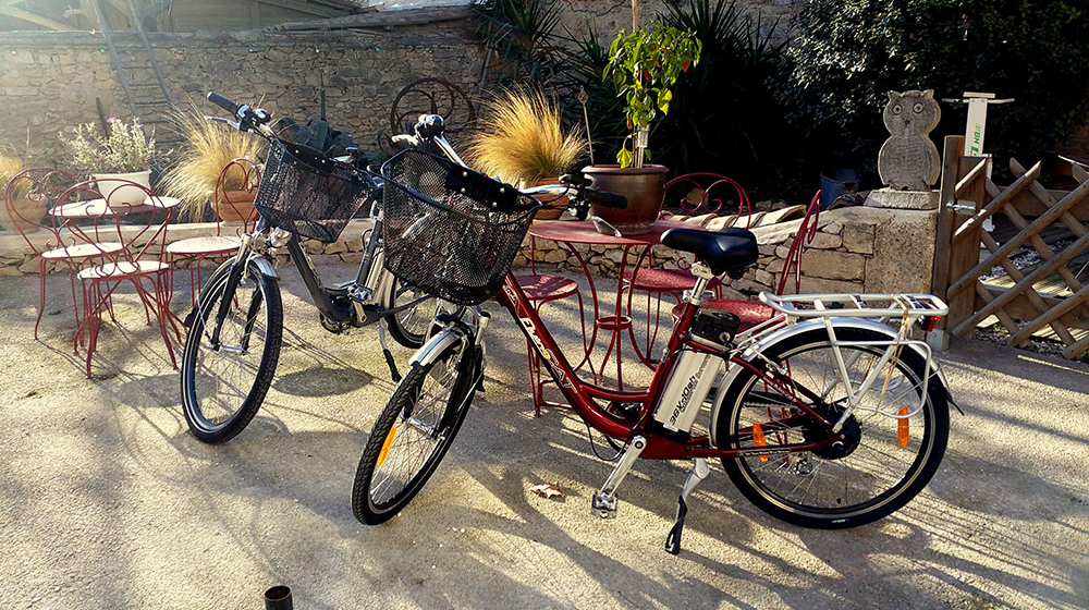 Location de vélos électriques au sein de votre maison d’hôtes à Bernis dans le Gard